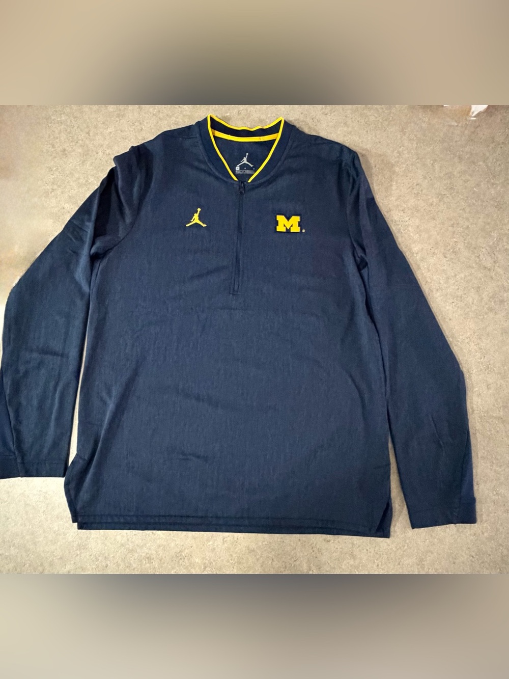 Jordan University of Michigan 1/4 zip Pullover Jacket. Size M. Good condition.